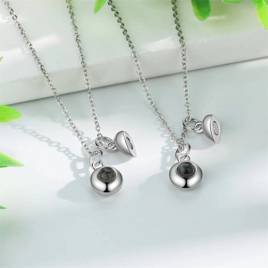 Heartfelt Projection Necklace