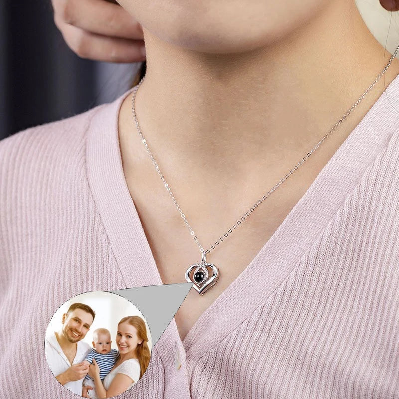 Heartfelt Memory Projection Necklace