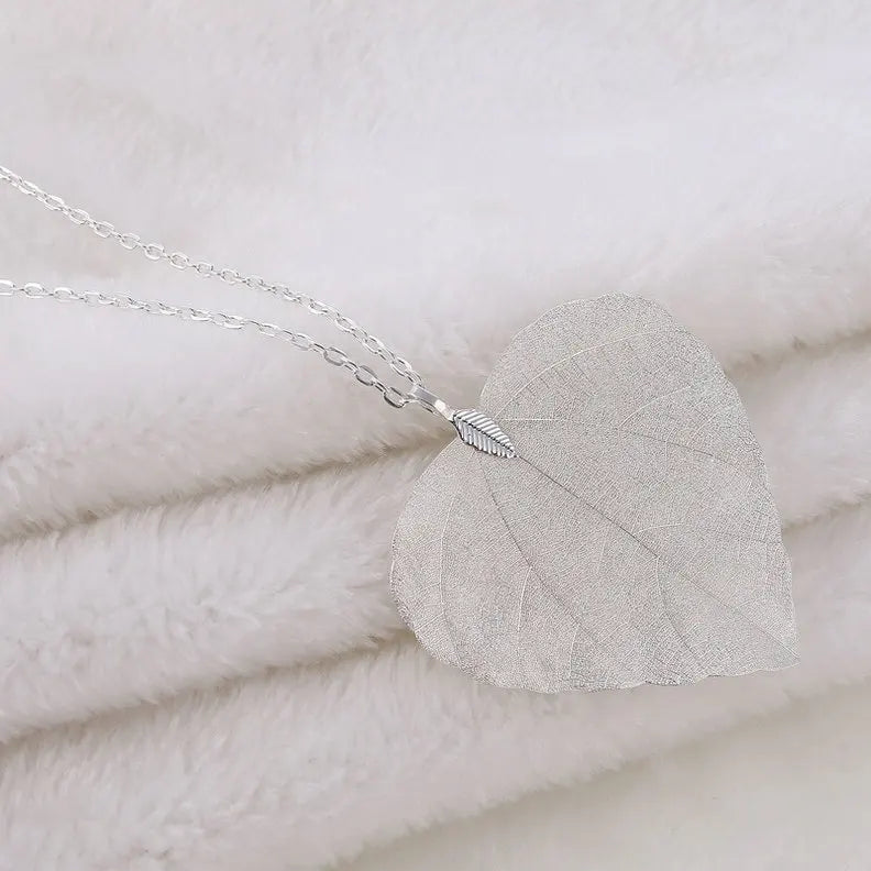 Heart Leaf Pendant Necklace