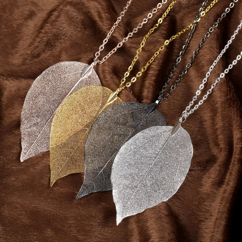 Nature-Inspired Leaf Pendant Necklace