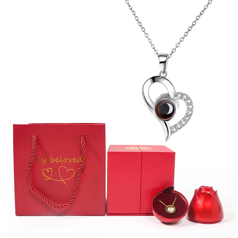 Heartfelt Projection Love Necklace