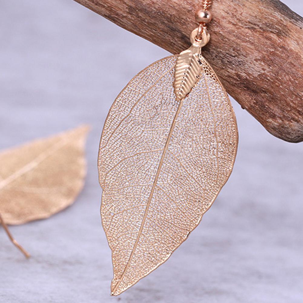 Chic Leaf Drop Earrings