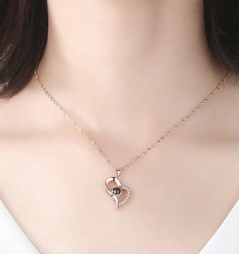 Heartfelt Projection Love Necklace