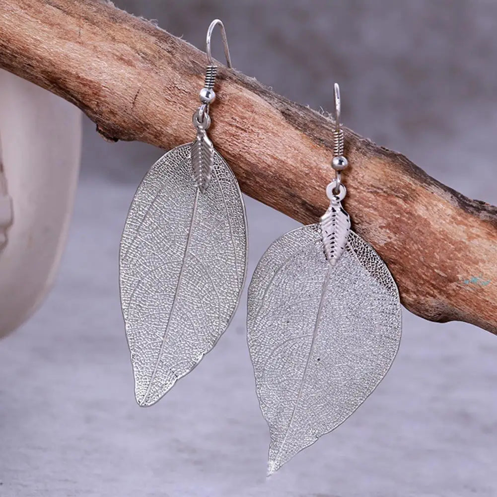 Chic Leaf Drop Earrings