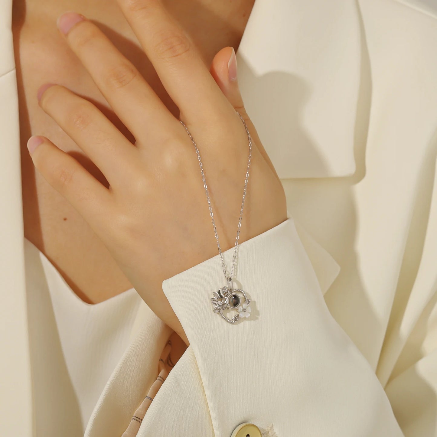 Heartfelt Projection Necklace